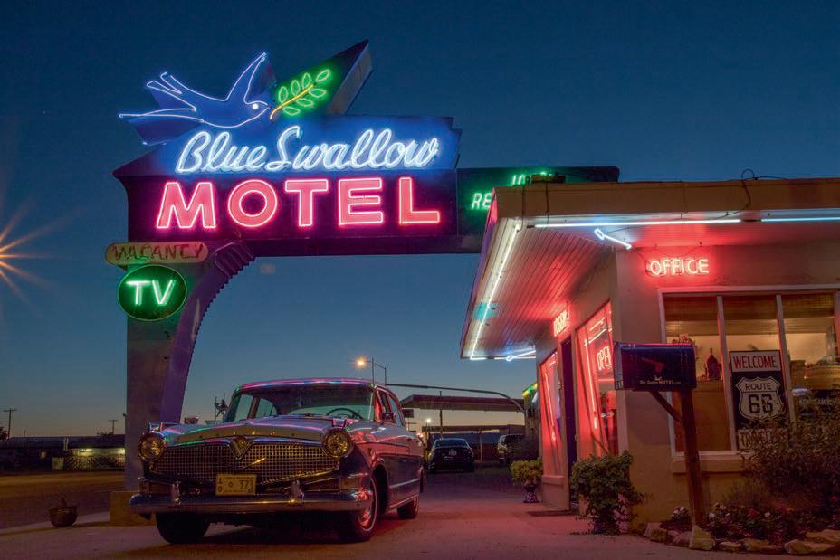Vintage Motels – America's Most Inspiring Motels Beautifully Restored With Respect For History