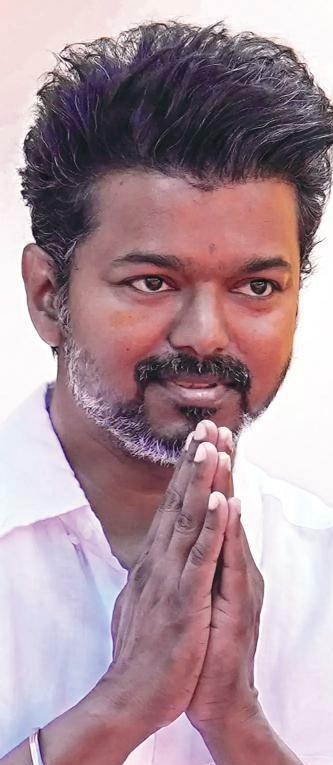 ஒல்லியாக இருக்கின்றார்... காலில் விழுந்து கதறியழுதார்... நடிகர் விஜய்யின் ஸ்க்ரீன் ப்ளே!