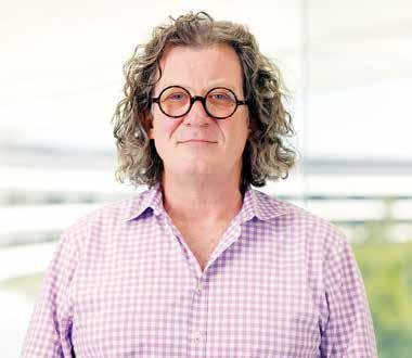 How Apple Reinvented the Selfie for the iPhone 17