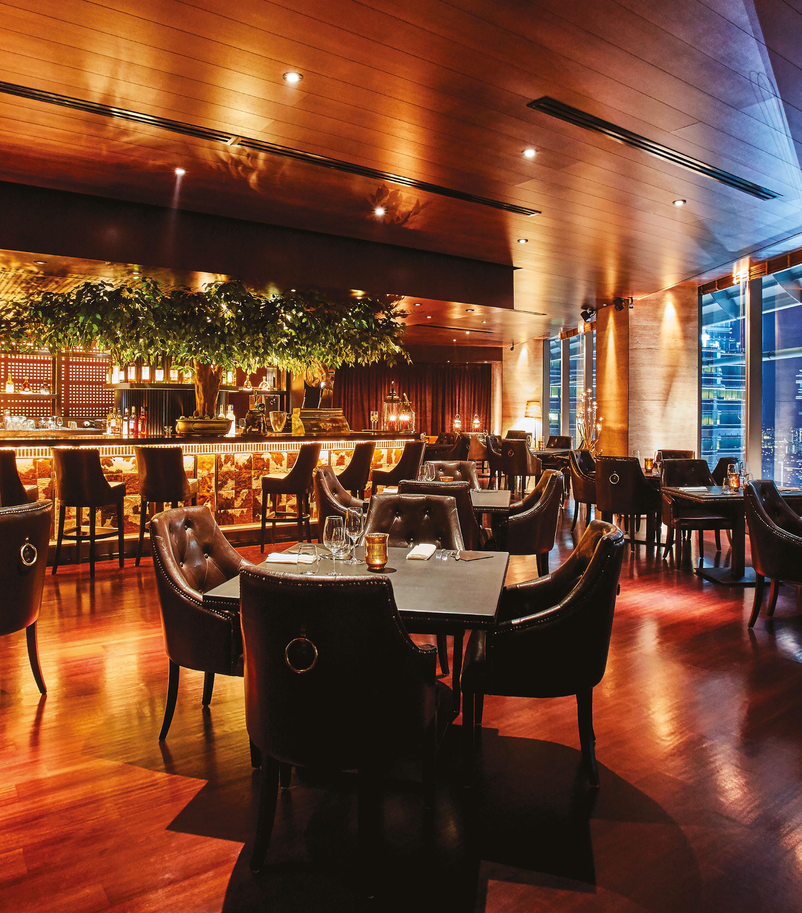 DINING AT ITS PEAK