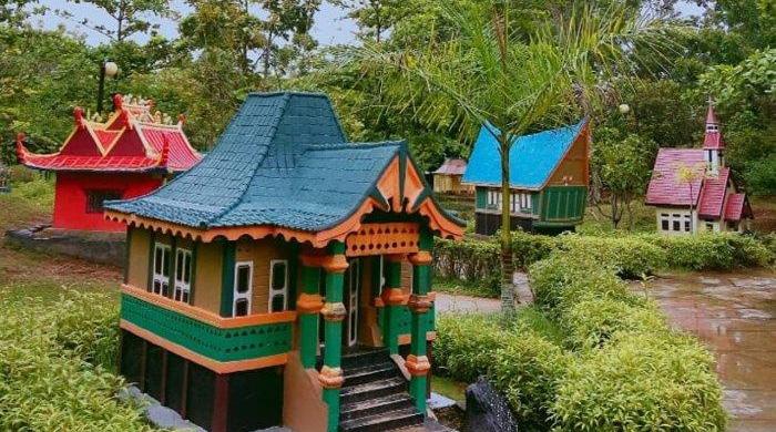 இயற்கை எழில் கொஞ்சம் இந்தோனேஷியா!