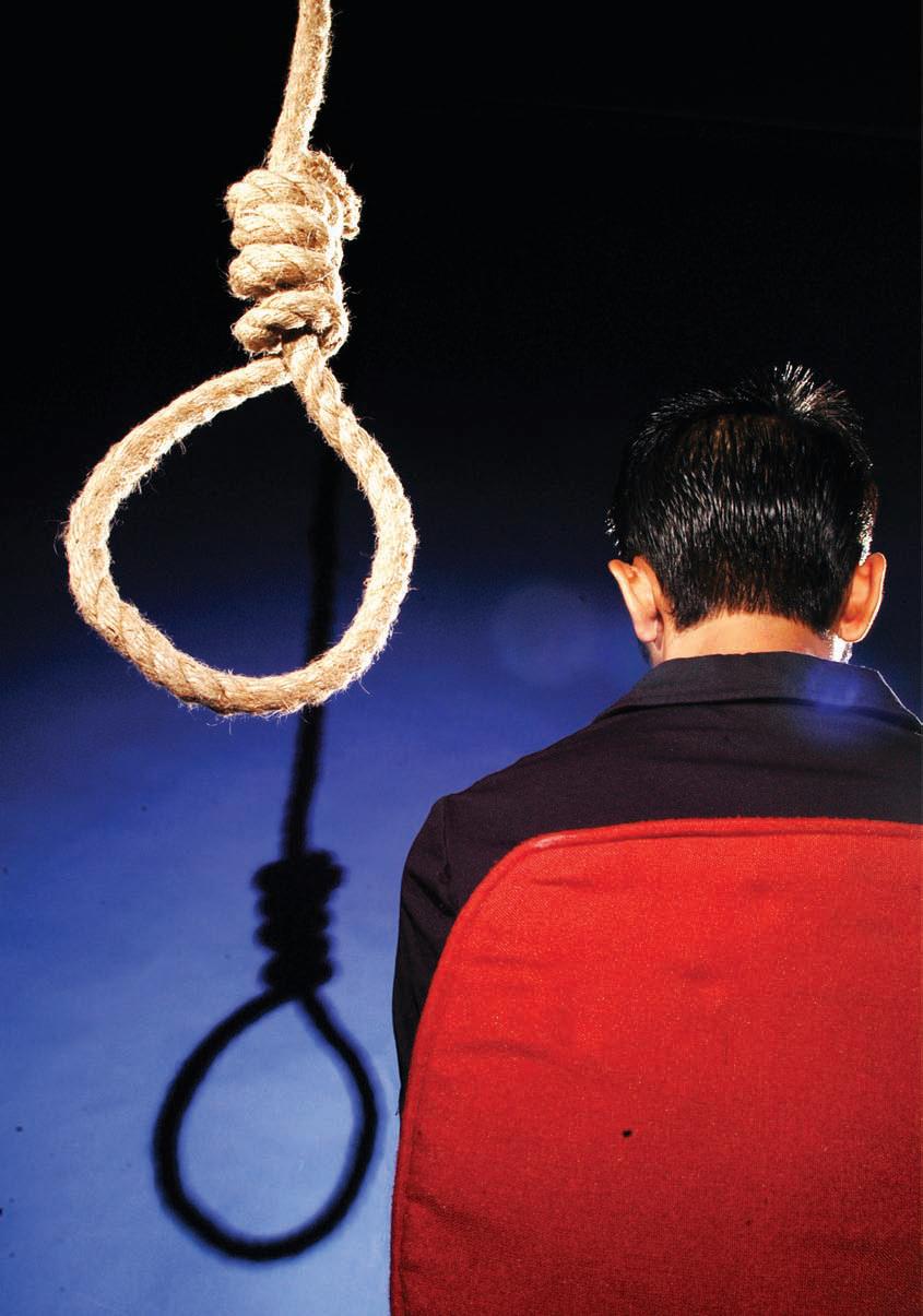बढ़ती आत्महत्याएं जिम्मेदार सामाजिक विसंगतियां