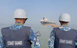 2 Vessels Seized in Kutubdia over illegal Fuel Transfer