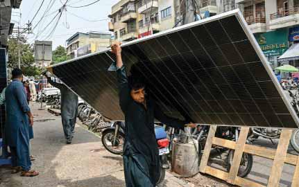 Pakistan's Quiet Solar Rush Puts Pressure on National Grid