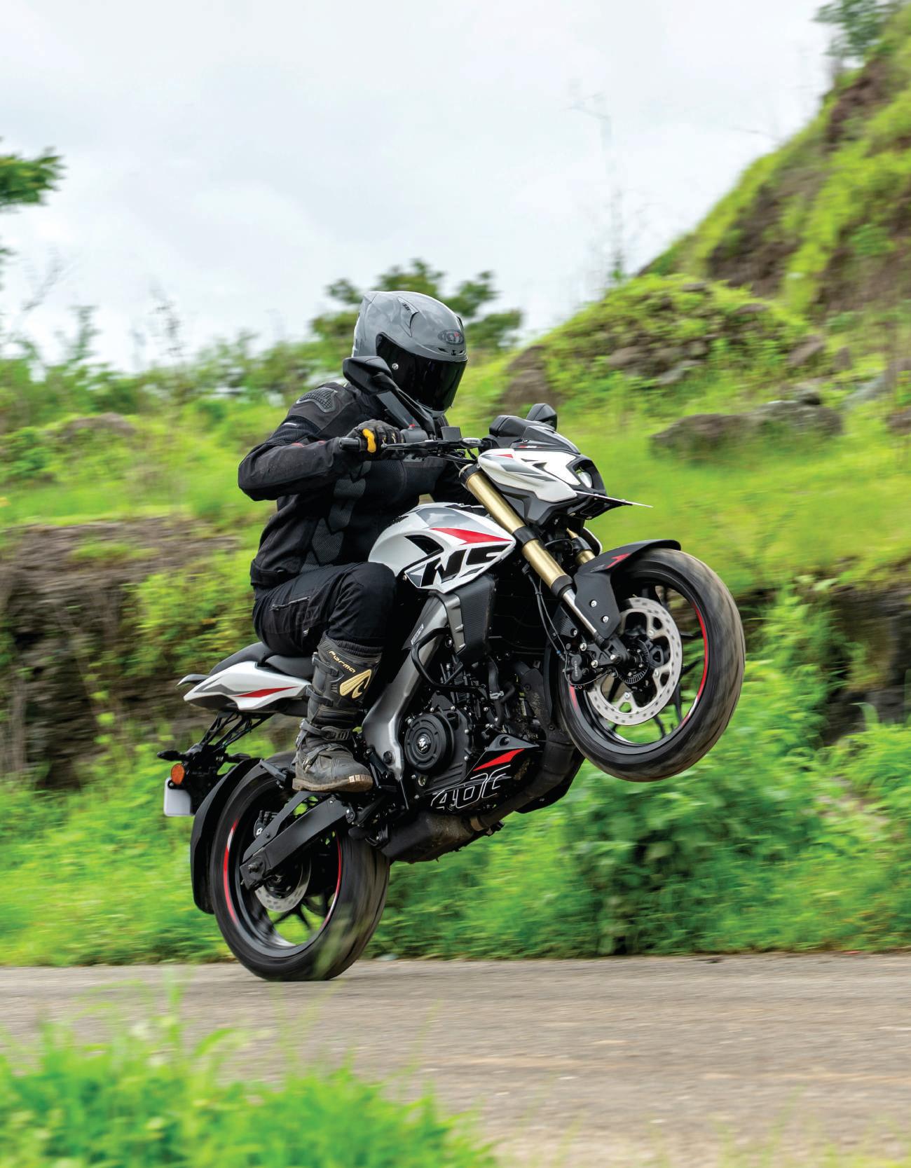 2025 BAJAJ PULSAR NS 400 Z