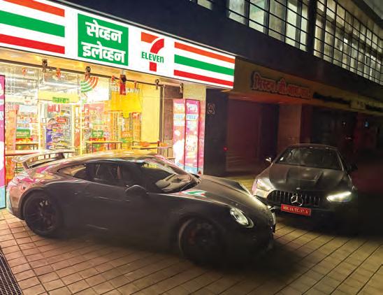 7-ELEVEN SCENE