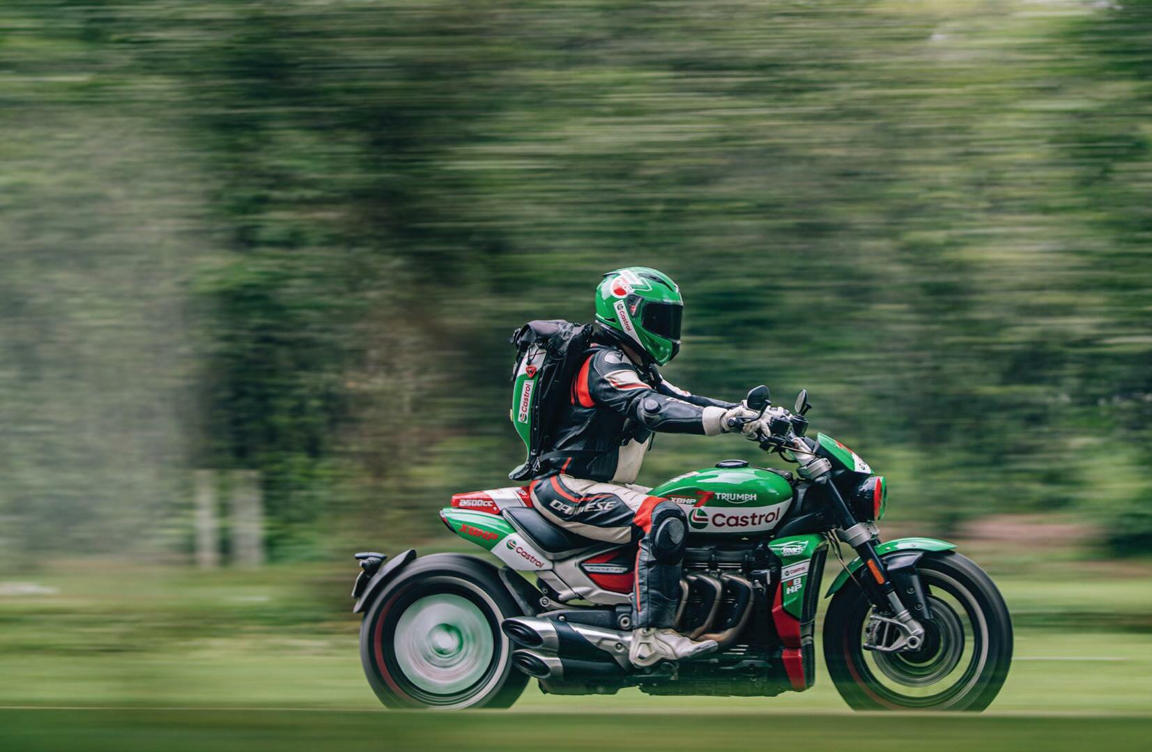 THE ULTIMATE ROCKET... TRIUMPH'ANT!