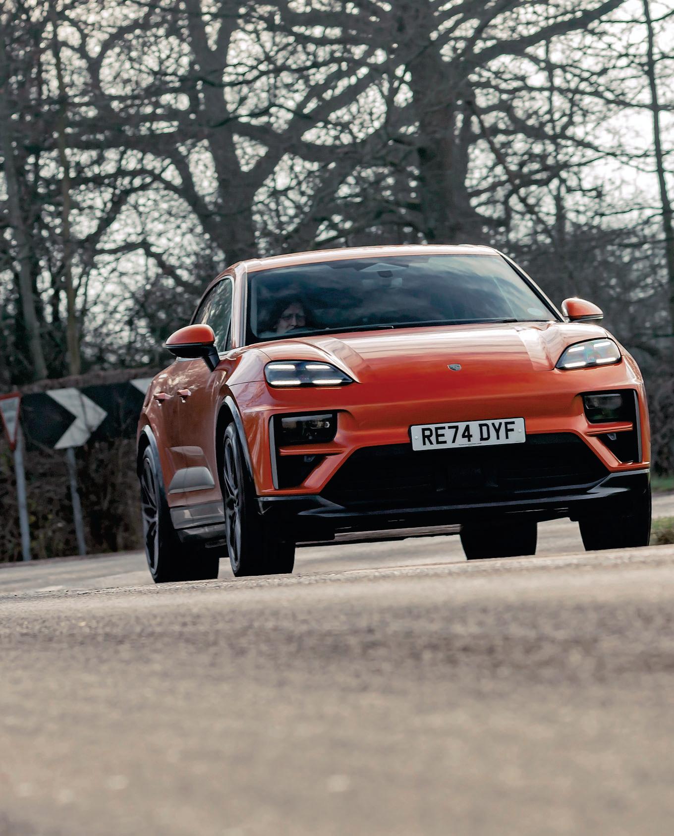 PORSCHE MACAN ELECTRIC