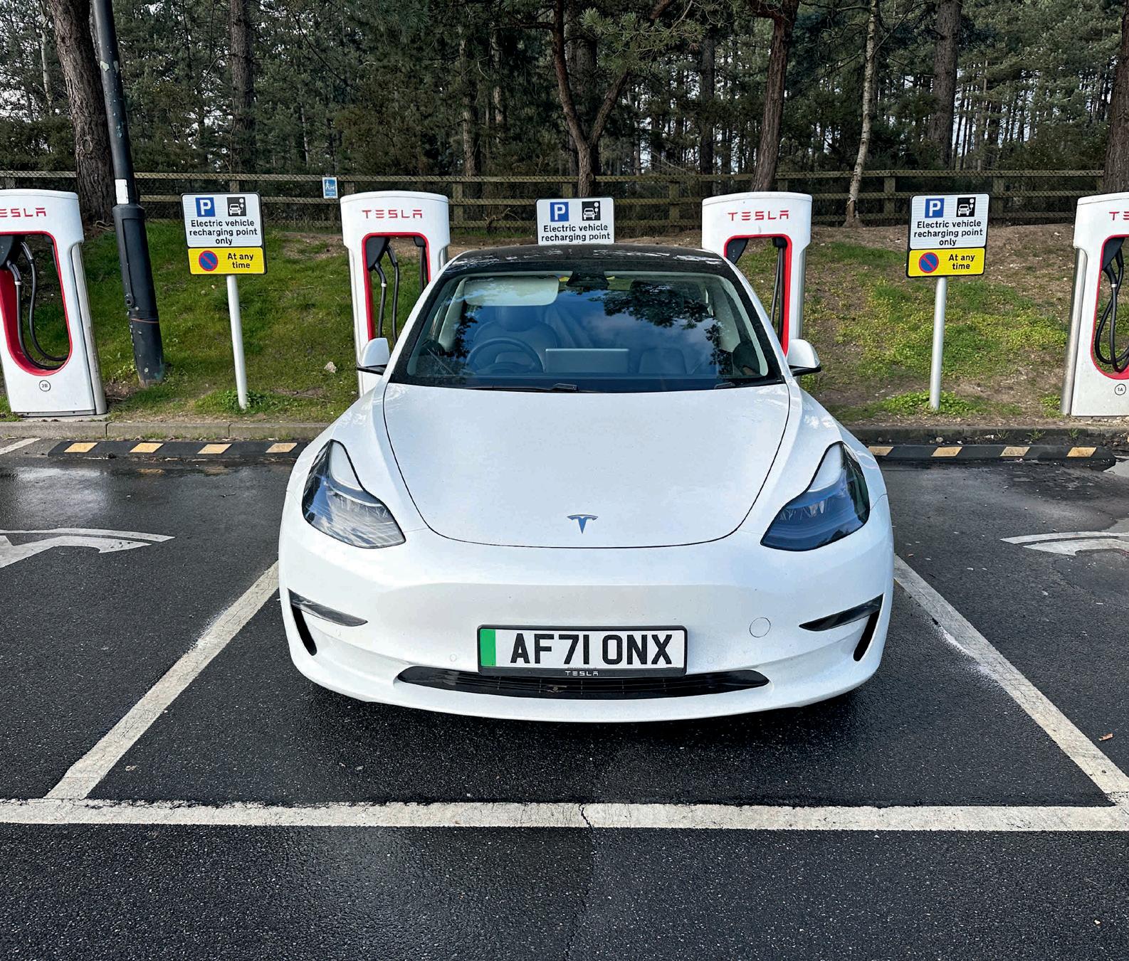 How long does an electric car battery last?