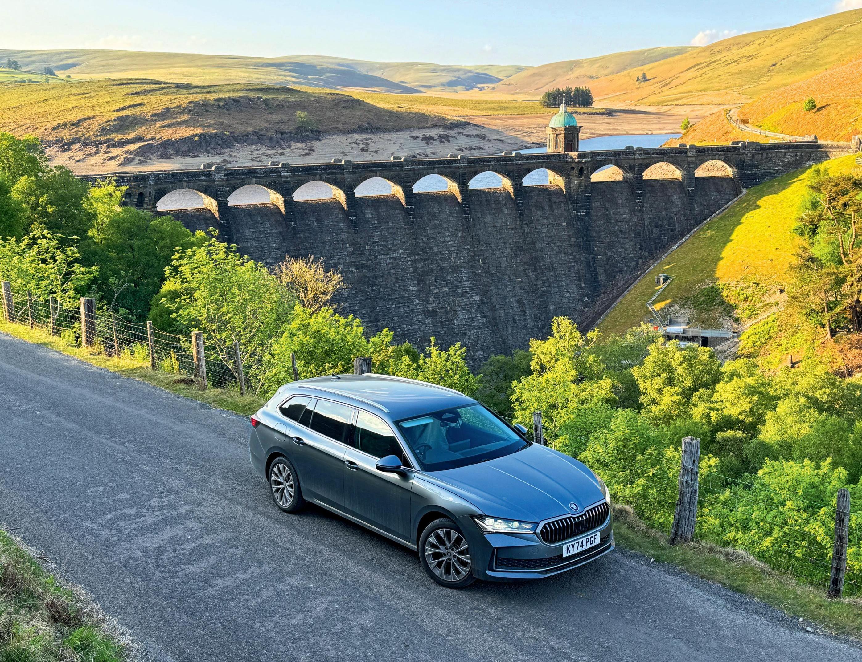 SKODA SUPERB ESTATE
