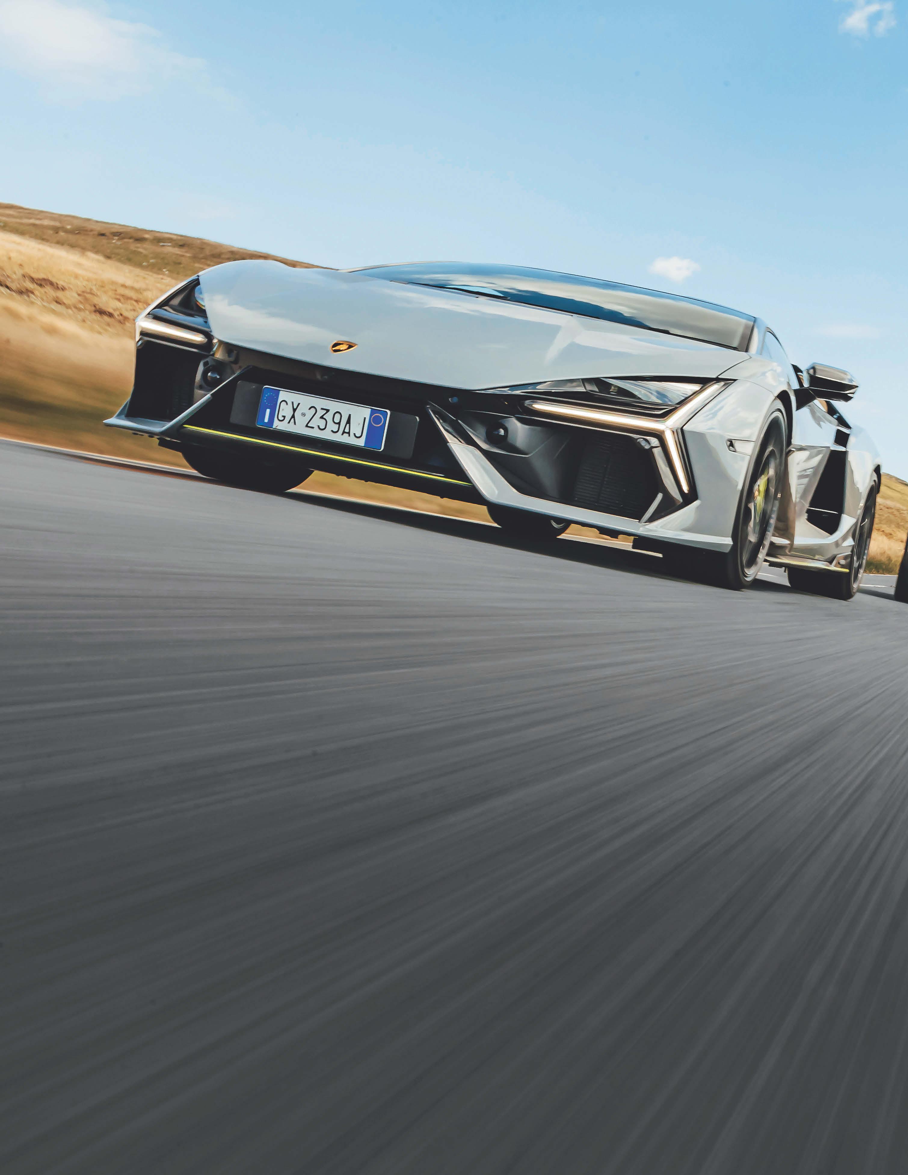 Lamborghini Revuelto