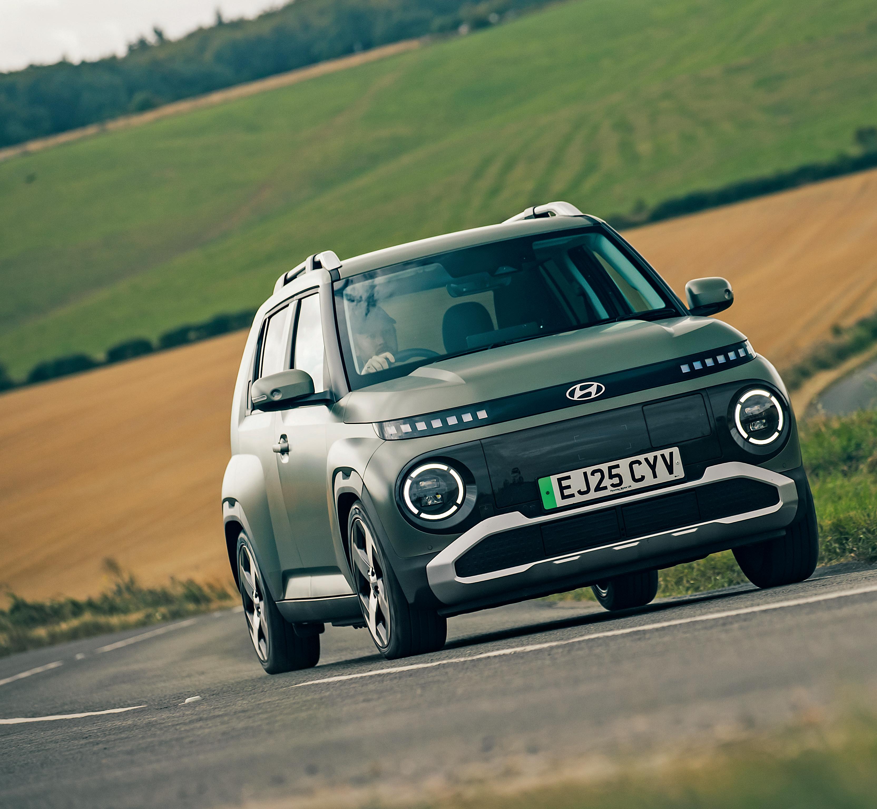 HYUNDAI INSTER