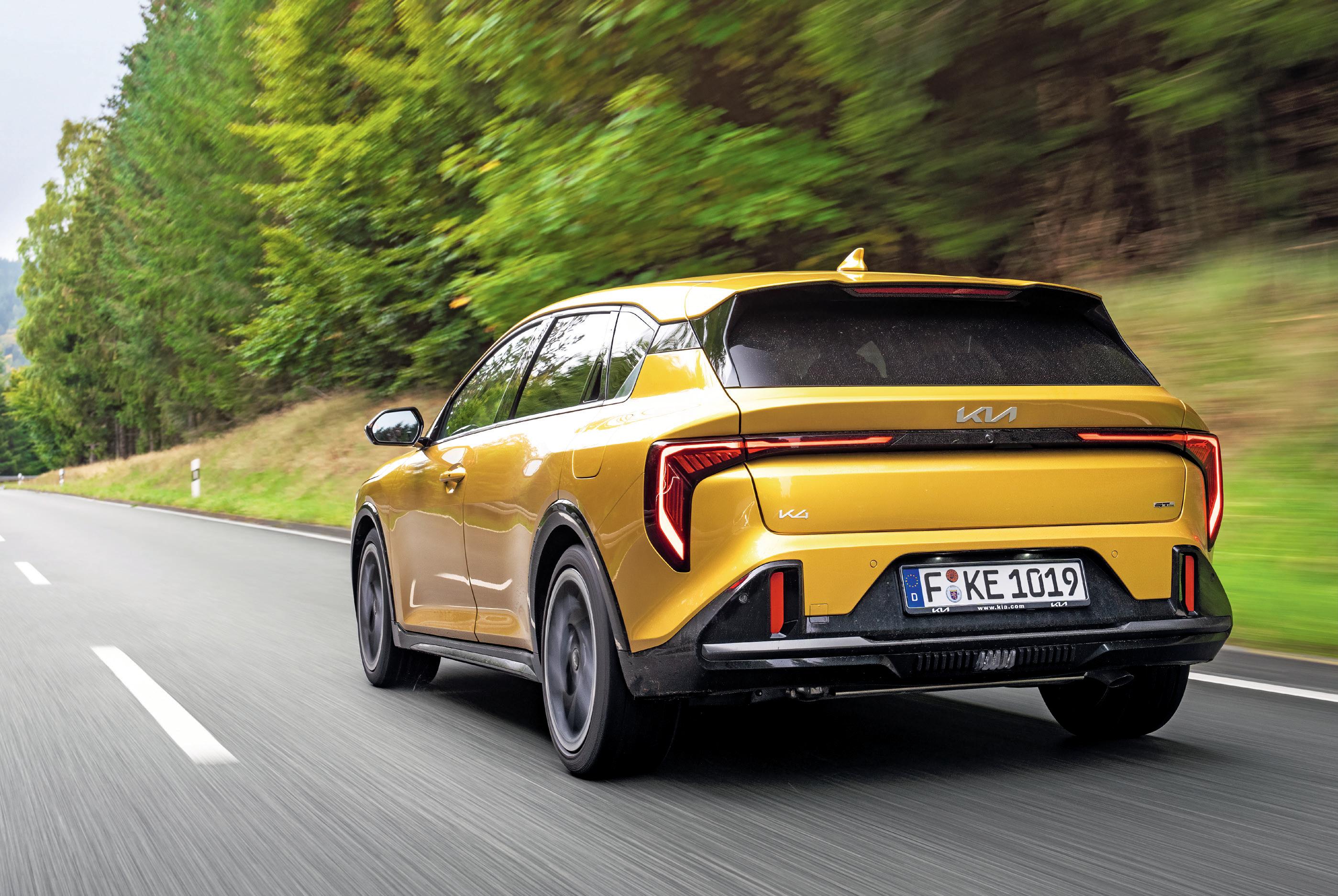 KIA K4