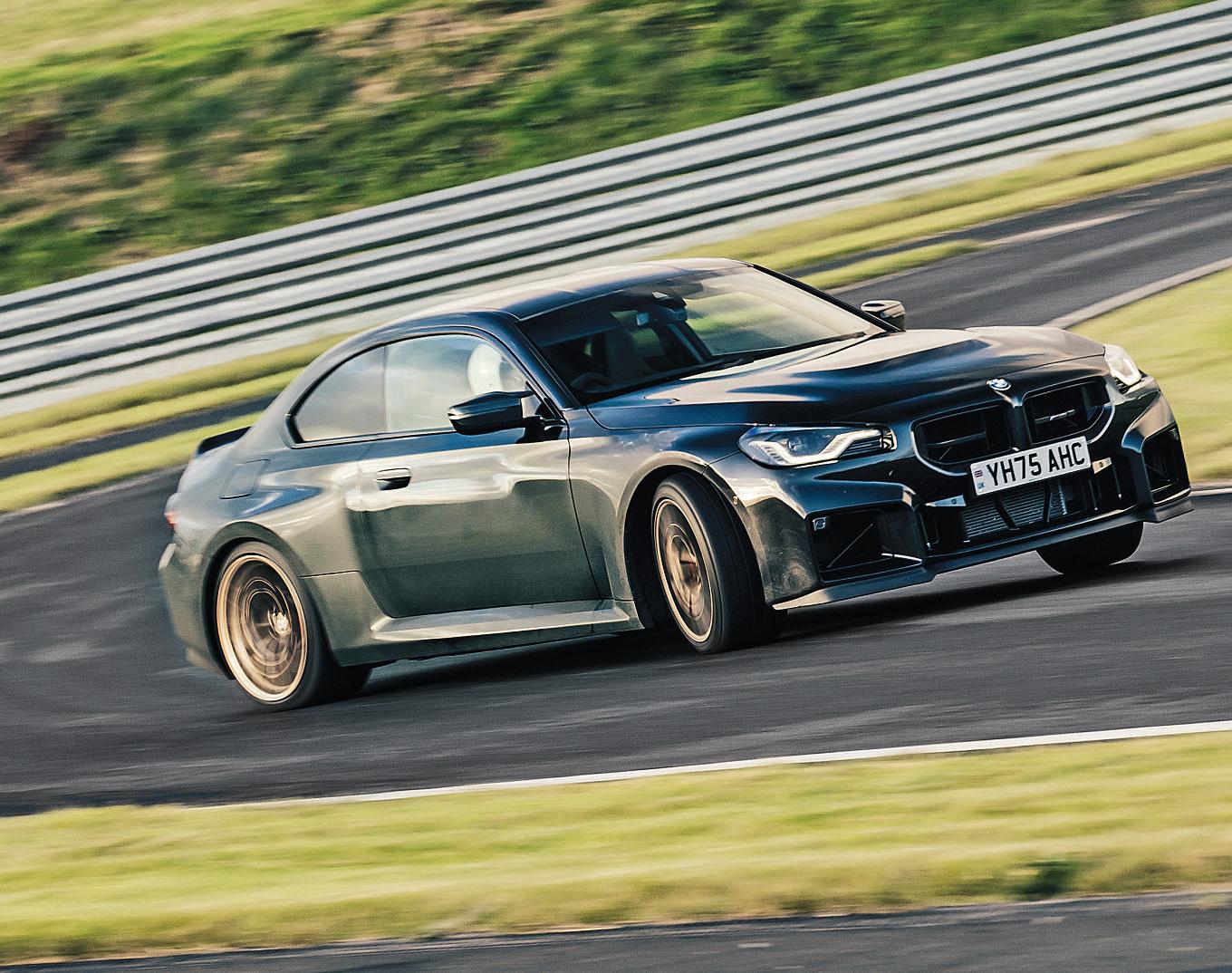 BMW M2 CS