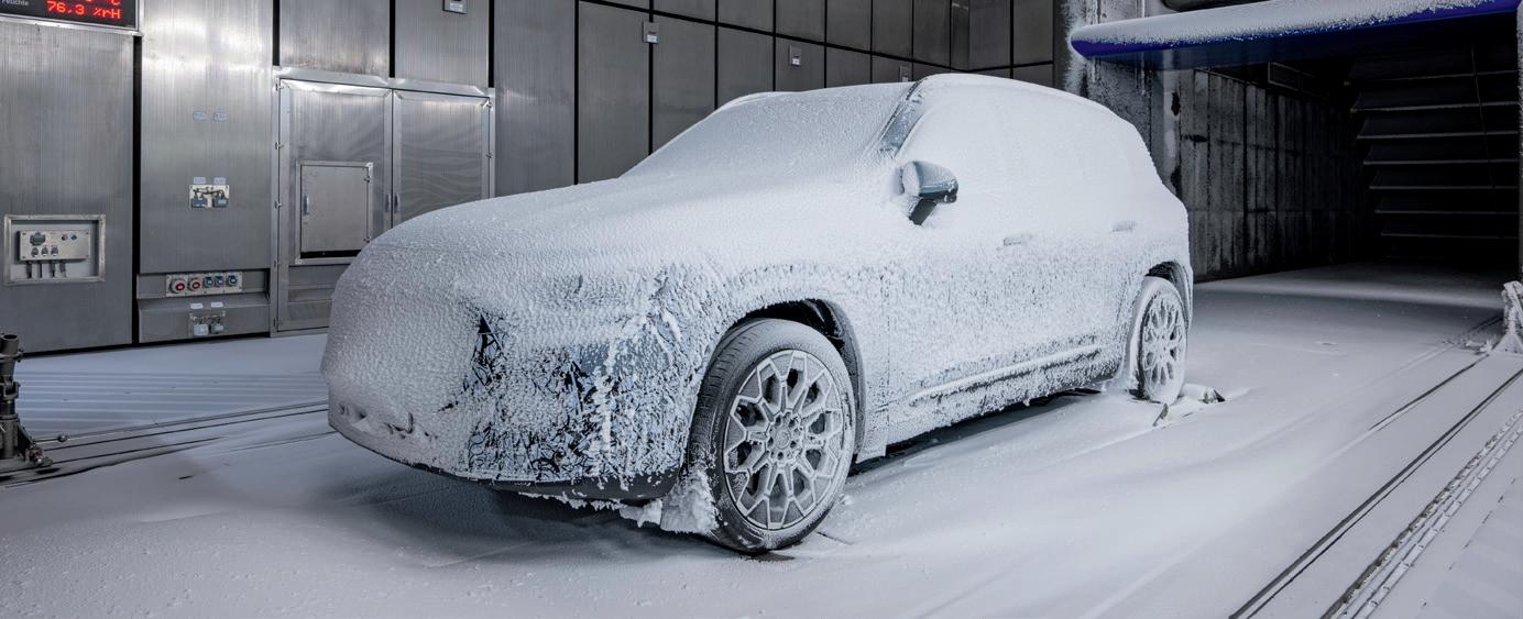 NEW MERCEDES GLB REVEALED IN FREEZE FRAME