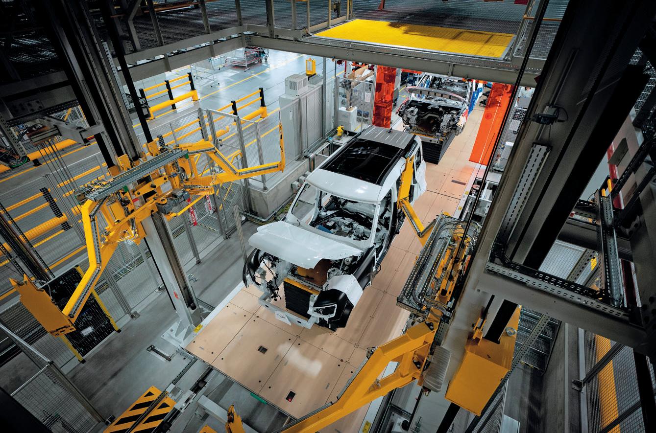 JLR LOSES HALF A BILLION AFTER CRIPPLING HACK