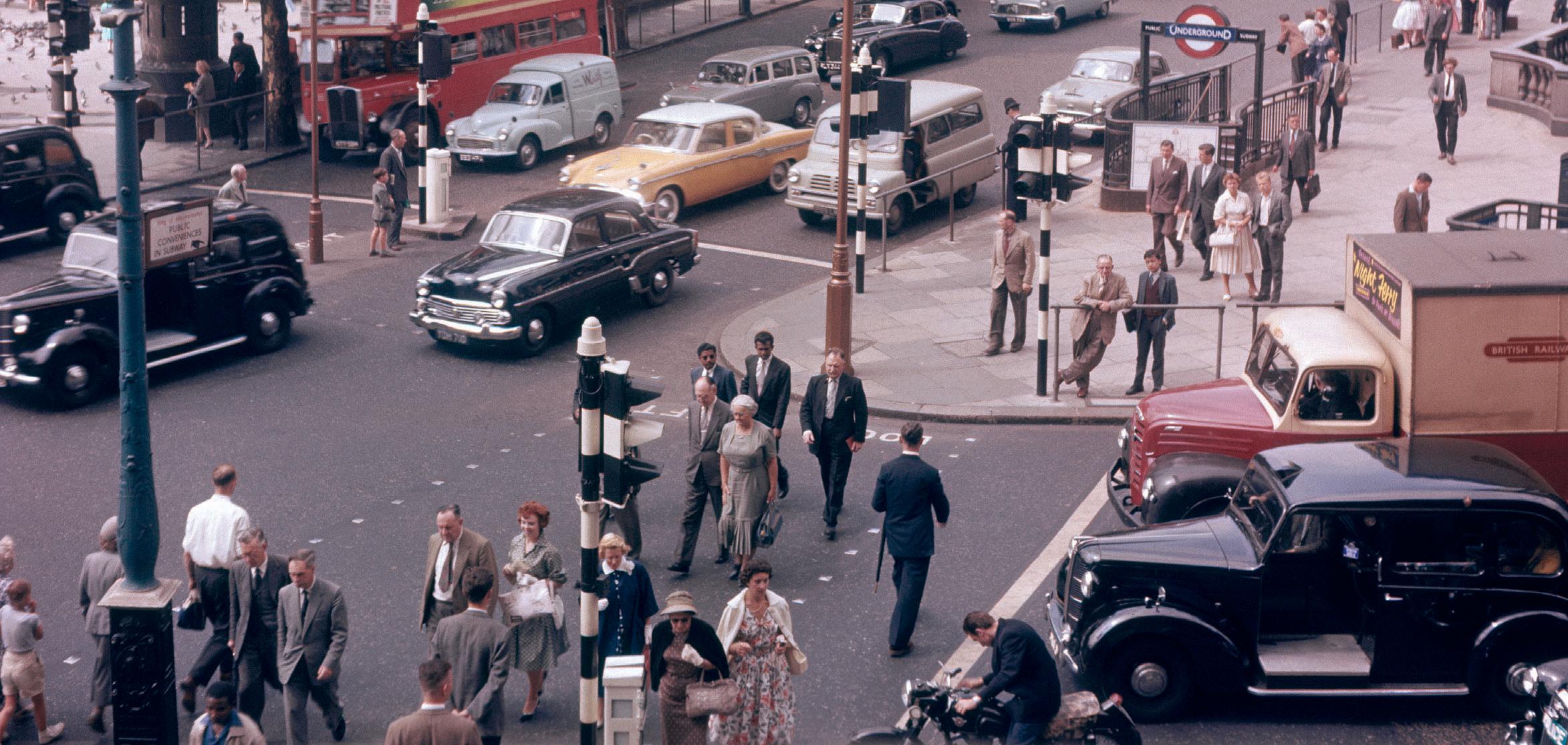 'The Voyage Perilous': driving in 1950s London