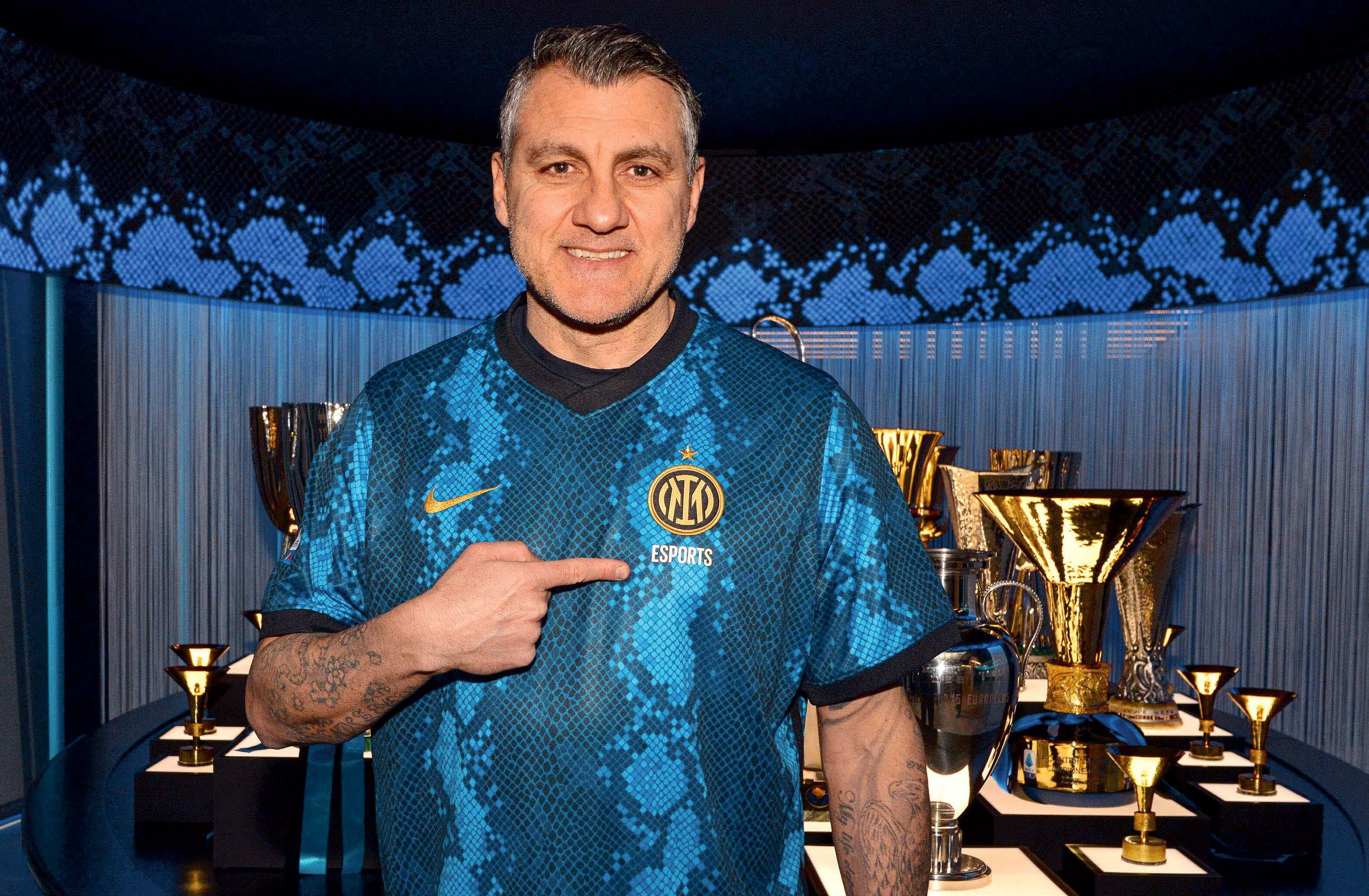 CHRISTIAN VIERI
