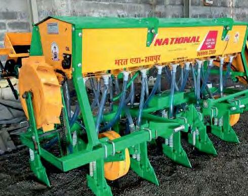 मक्का की बिजाई करने के लिए मेज़ प्लांटर