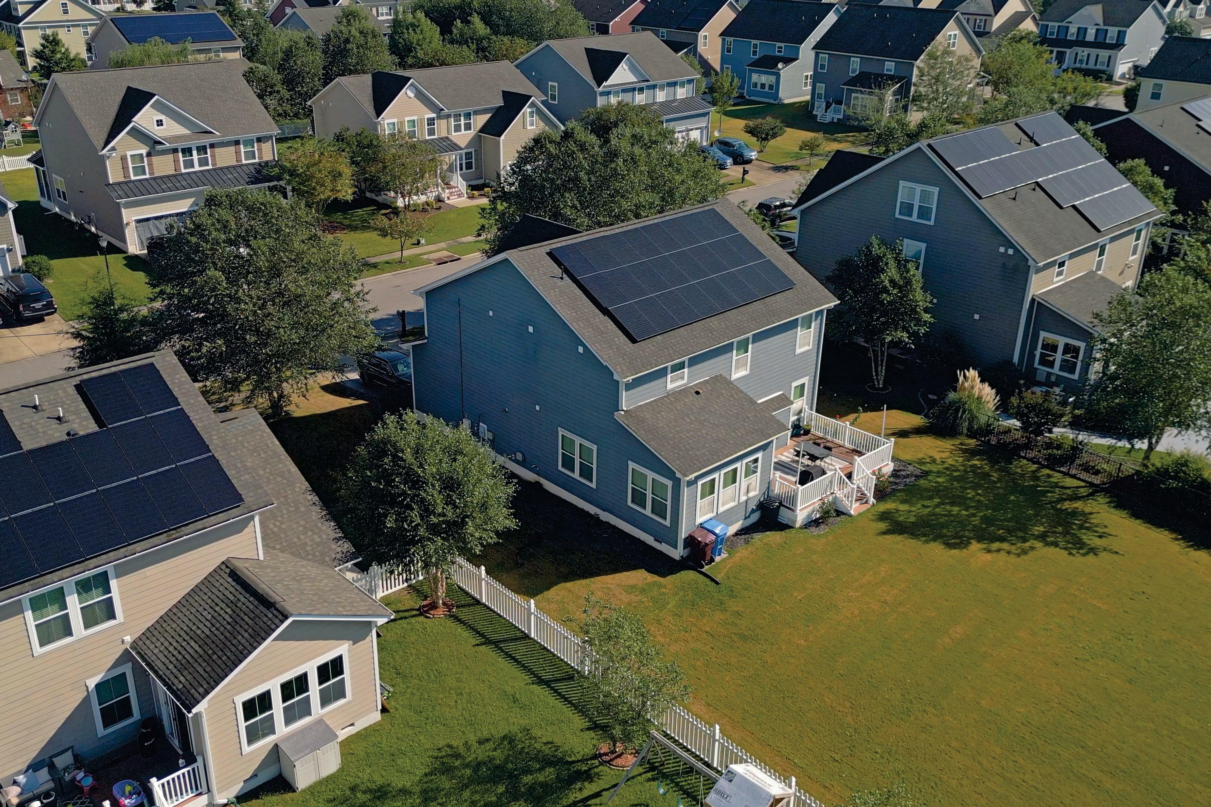 SHOULD YOU MAKE THE SWITCH TO SOLAR ENERGY?