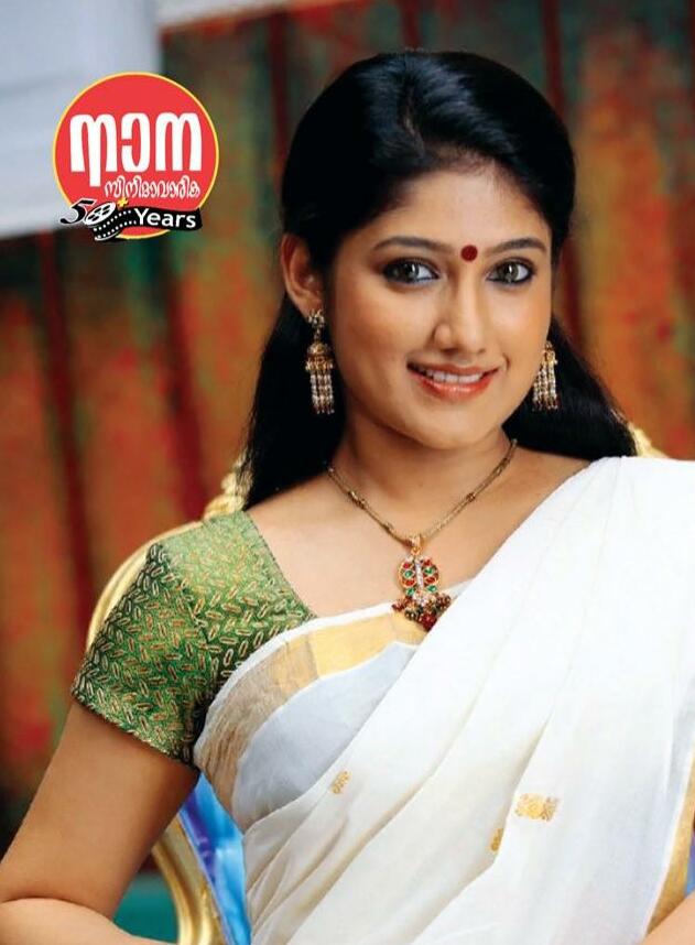 മലയാളിപ്പെണ്ണേ ...