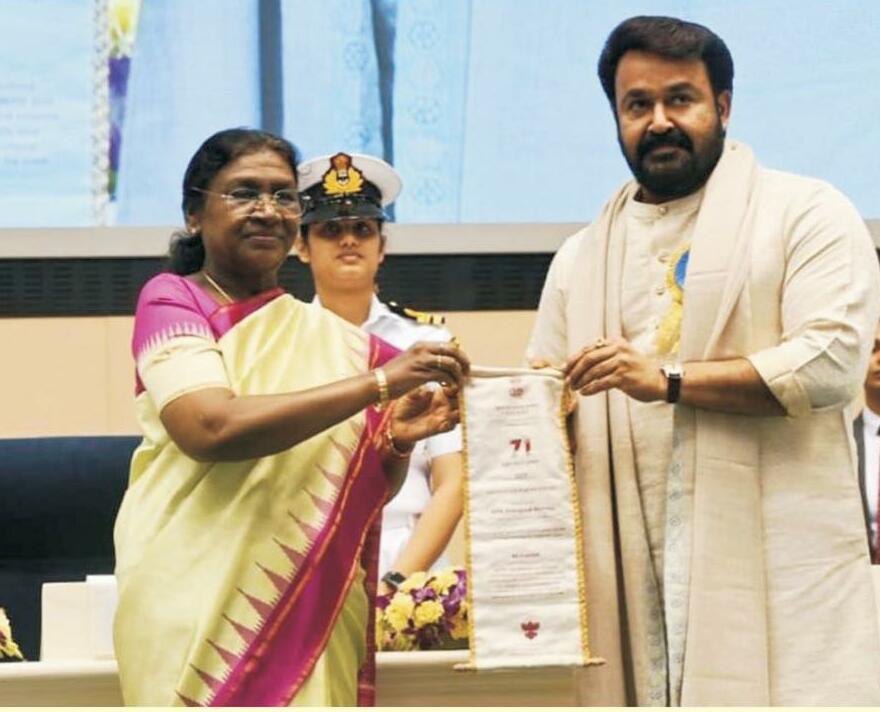 ഫാൽക്കെ പുരസ്ക്കാര നിറവിൽ മോഹൻലാൽ