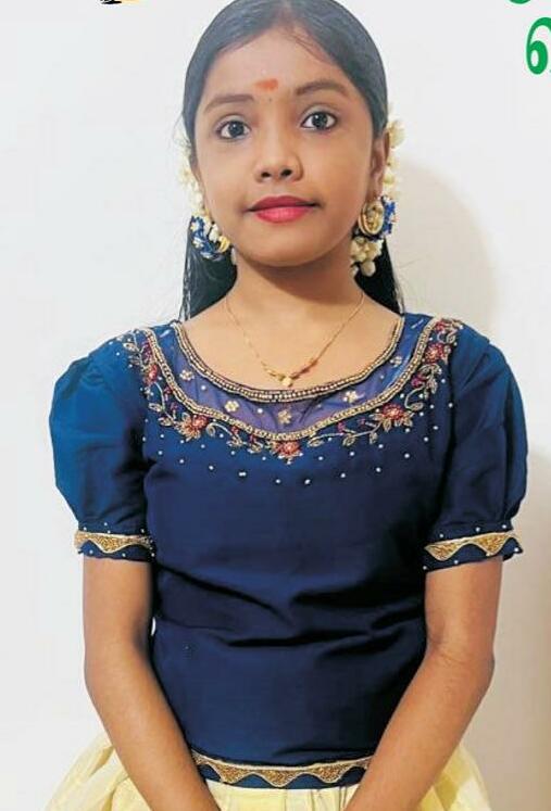 ആലാപനരംഗത്തെ കൊച്ചുഗായിക