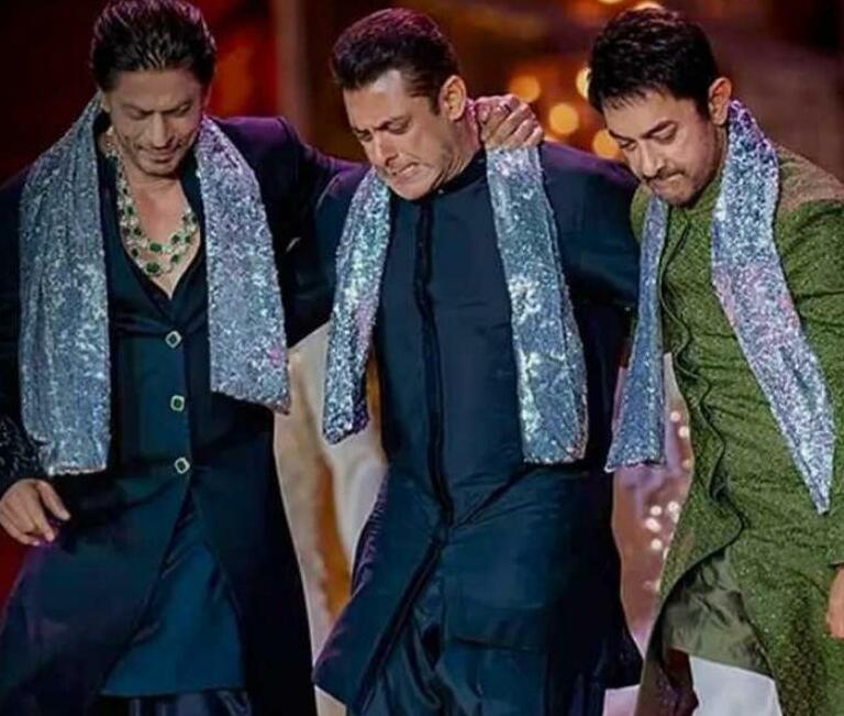 Aamir Khan Shahrukh और Salman संग दुश्मनी पर तोड़ी चुप्पी