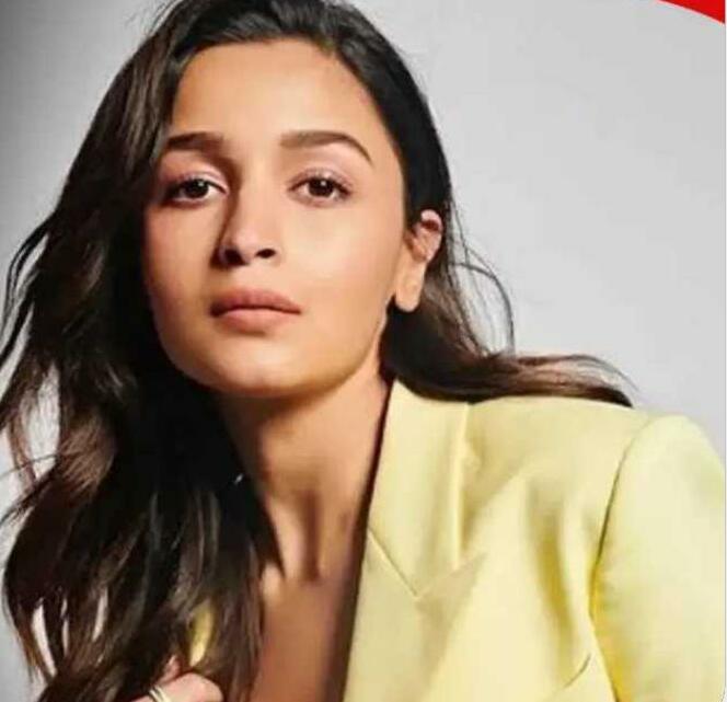 Bollywood Actress Become Producer: सिर्फ एक्टिंग नहीं, फिल्म निर्माण में भी इन अभिनेत्रियों ने दिखाया जलवा