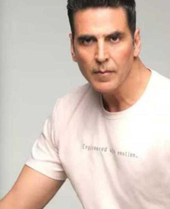 Akshay Kumar Fees : कभी जेब में थे सिर्फ 5000, बन गए करोड़ो के मालिक - जानिए इस बॉलीवुड सुपरस्टार की कमाई का सफर