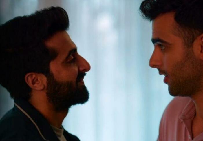 अक्षय ओबेरॉय ने समलैंगिक किरदार निभाने पर बात की, कहा बॉलीवुड इसे मानता नहीं
