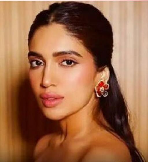 Bhumi Pednekar Weight Loss : 30 किलो वजन घटाकर भूमि पेडनेकर बनीं फिटनेस आइकन, जानिए उनकी ट्रांसफॉर्मेशन जर्नी