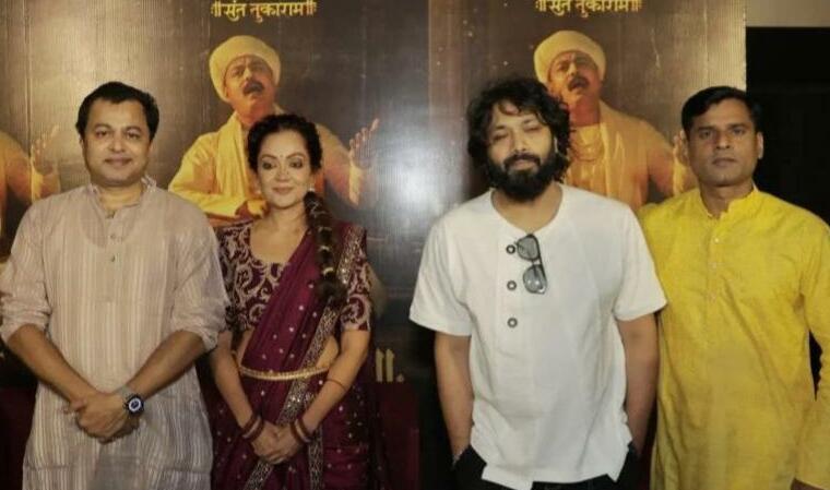 भाषा विवाद की आंधी के बीच विख्यात मराठी कवि