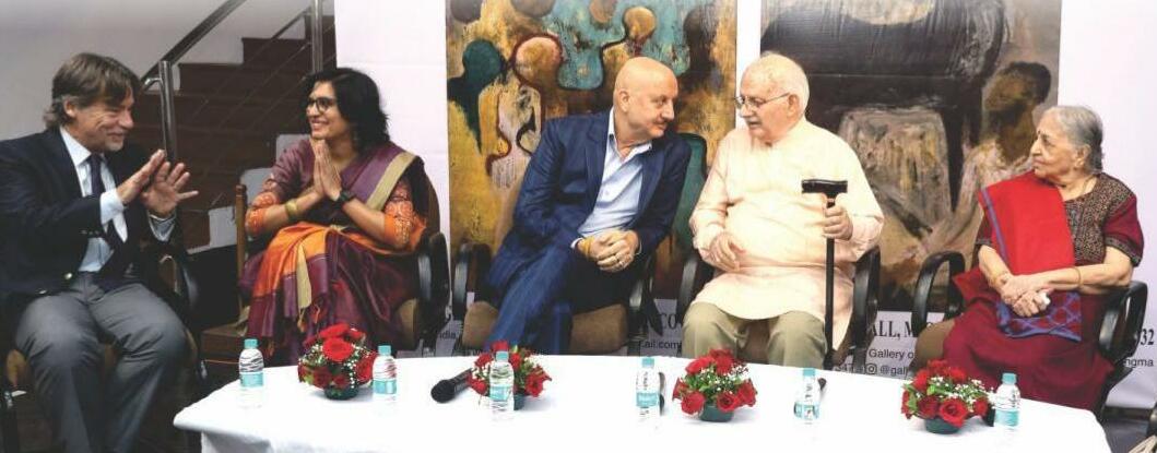 अनुपम खेर ने पद्मश्री रतन परिमू और नैना दलाल के समानांतर रेट्रोस्पेक्टिव का किया उद्घाटन