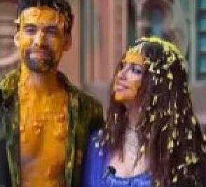 टीवी के रीयालिटी शो 'पति पत्नी और पंगा' में तीस मार्च को आनंदी (अभिनेत्री अविका गौर) की शादी