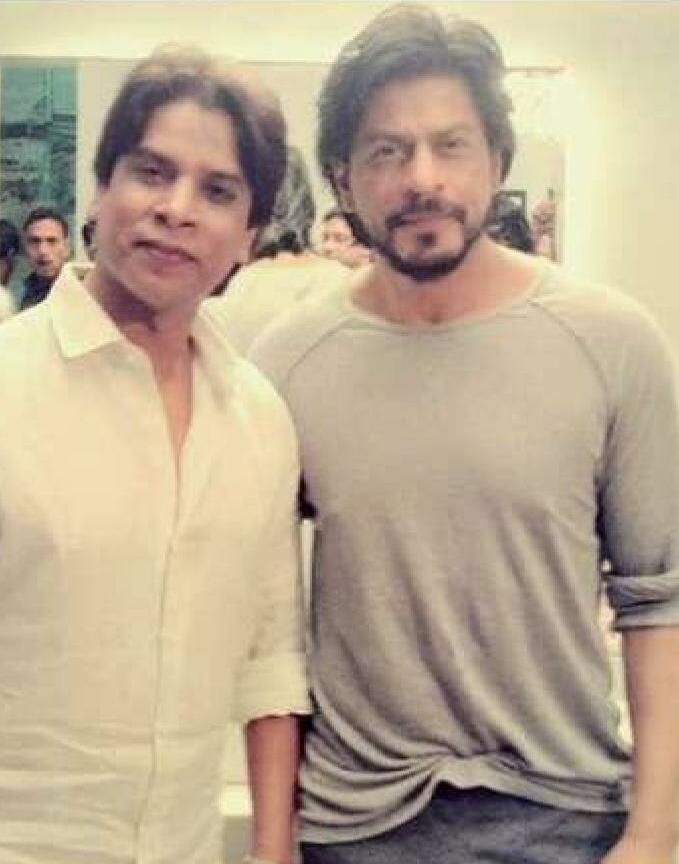 शाहरुख खान के साठवें जन्मदिन पर खास मिलिए शाहरुख खान के 17 वर्ष तक बॉडी डबल रहे प्रशांत वाल्दे से