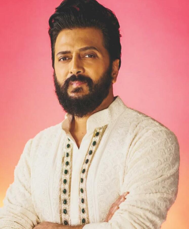 रितेश देशमुख ने छत्रपति शिवाजी महाराज के इतिहास से छेड़छाड़ करने के आरोप पर दी प्रतिक्रिया