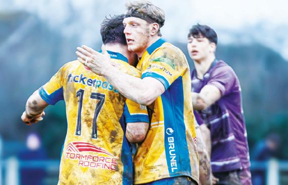 Tom's penalty Putts seal on top victory for Albion