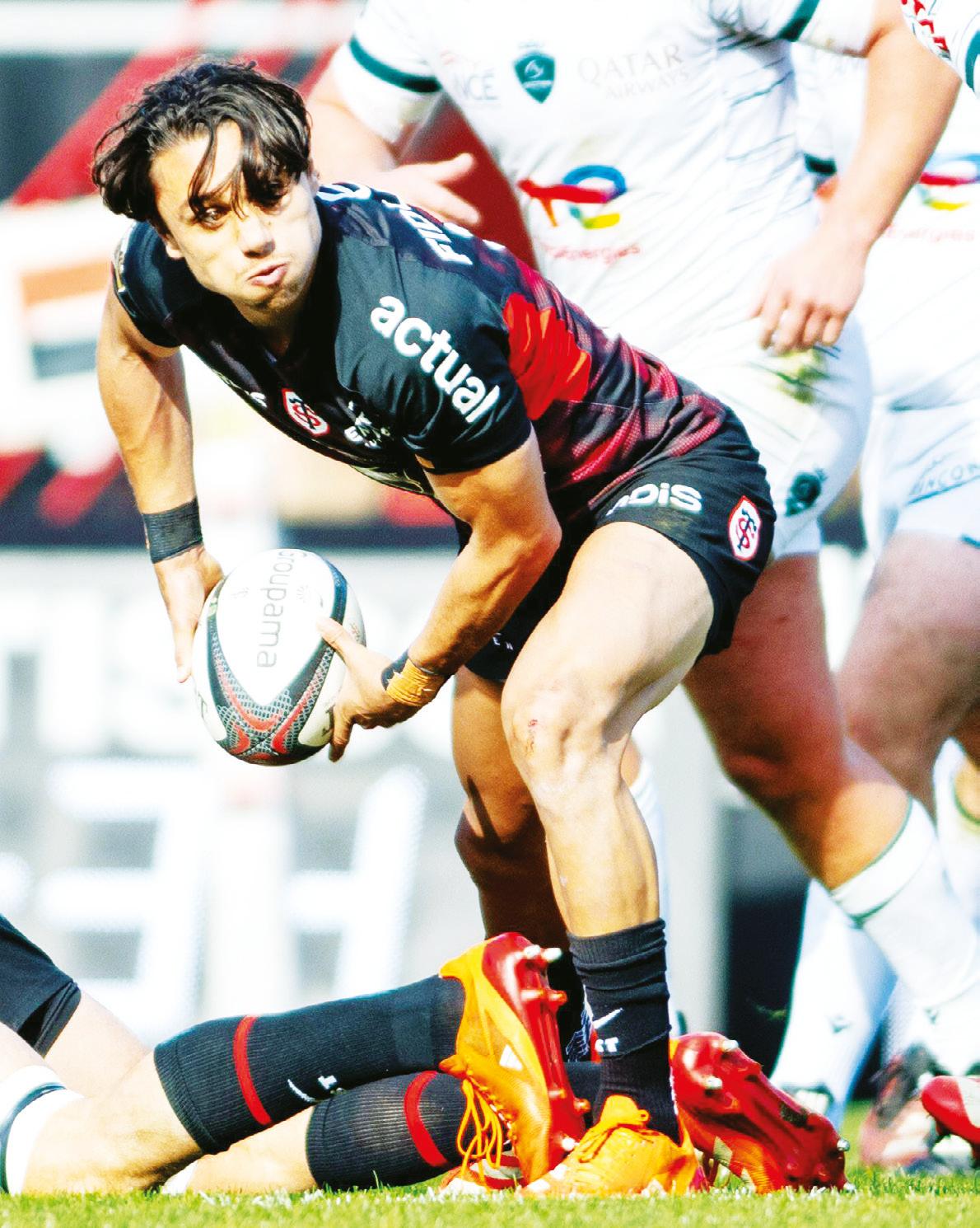 Gustard to stay at Stade after all