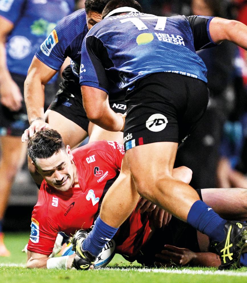 Crusaders set up final clash with Chiefs
