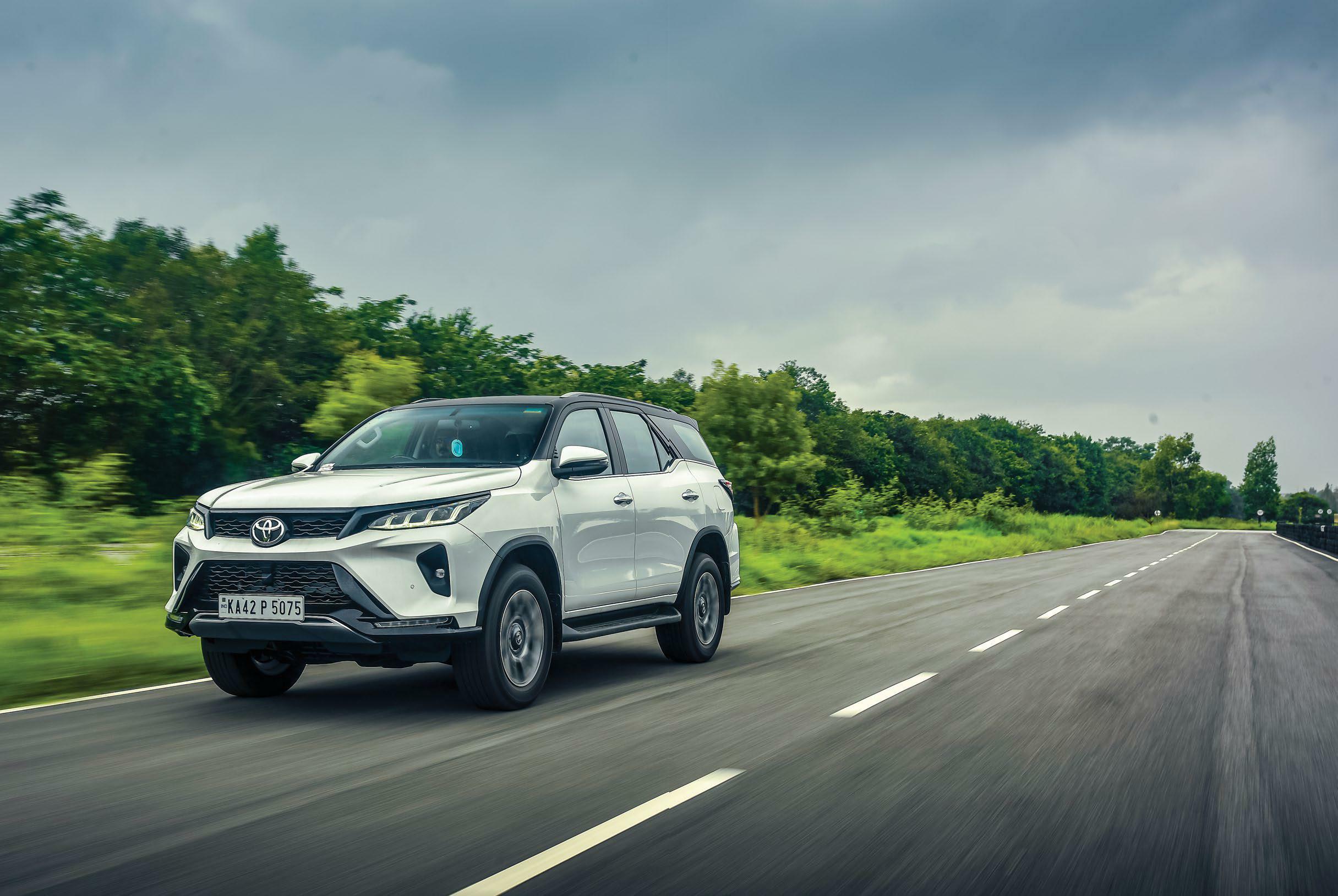 2025 TOYOTA FORTUNER LEGENDER NEO