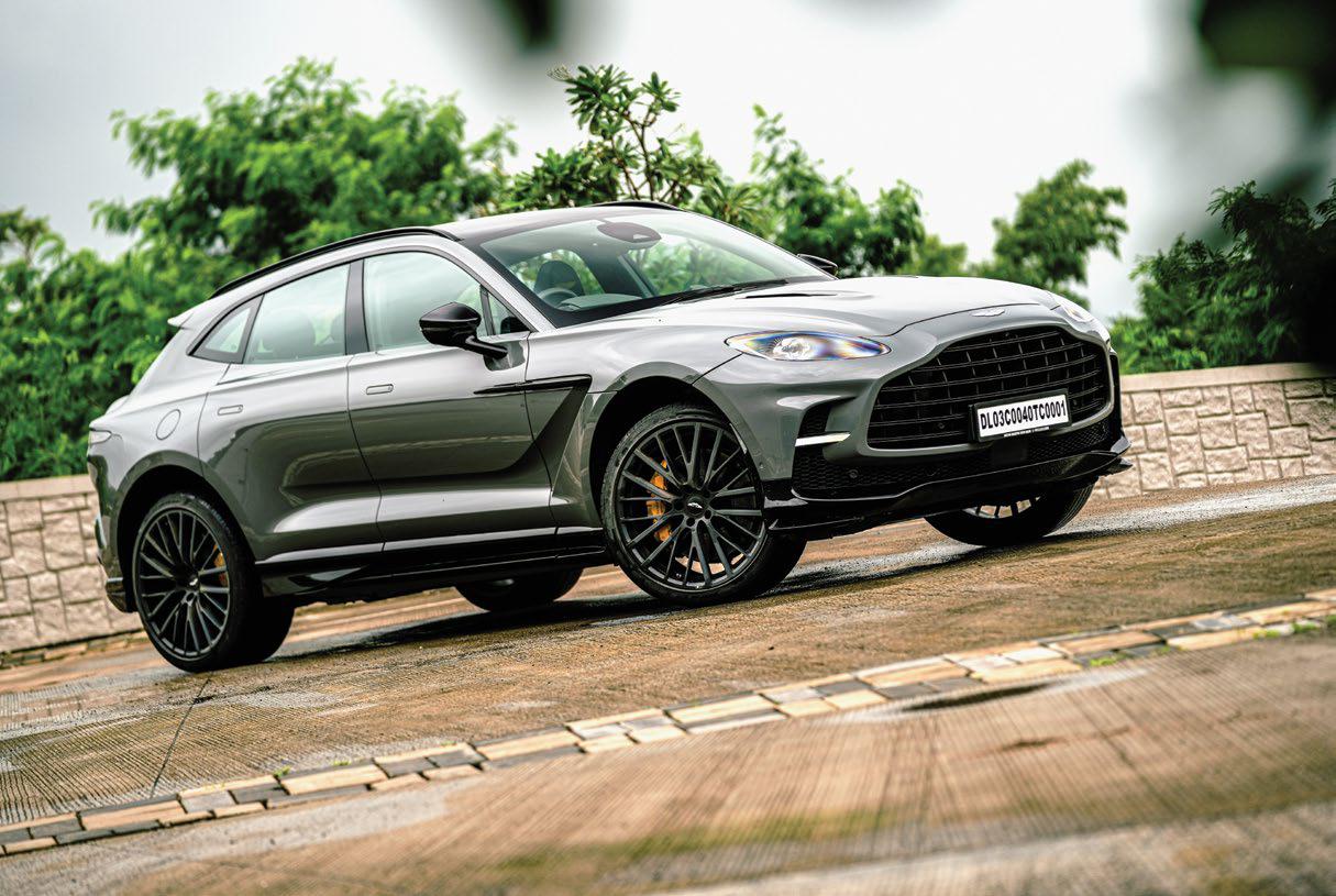 2025 ASTON MARTIN DBS 707