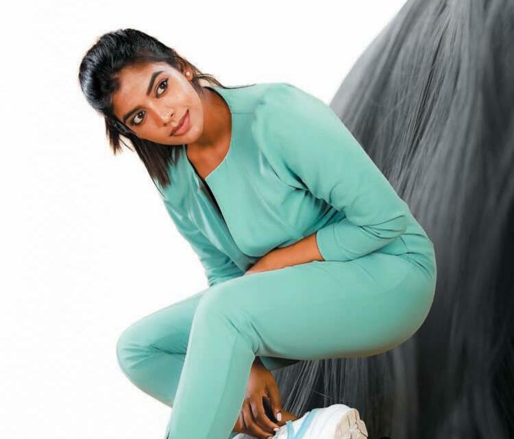 நான் அழகா இருக்கேன்னு என்னையே உணர வைச்சது தமிழ் சினிமாதான்!