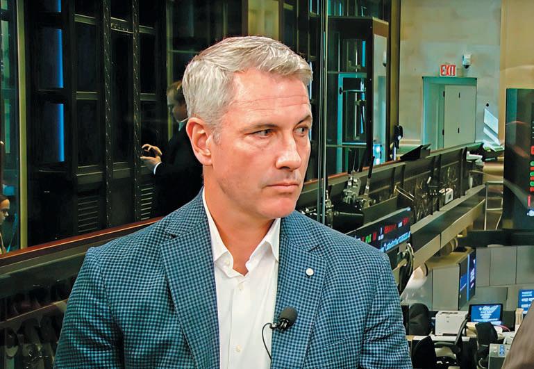 கிஸ் கேம் வீடியோவில் சிக்கிய CEO