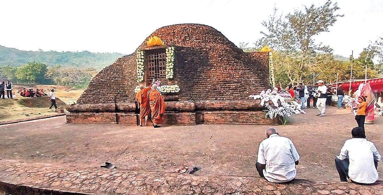 ওডিশাতে অনুষ্ঠিত হল গুরু পদ্মসম্ভব মনলাম