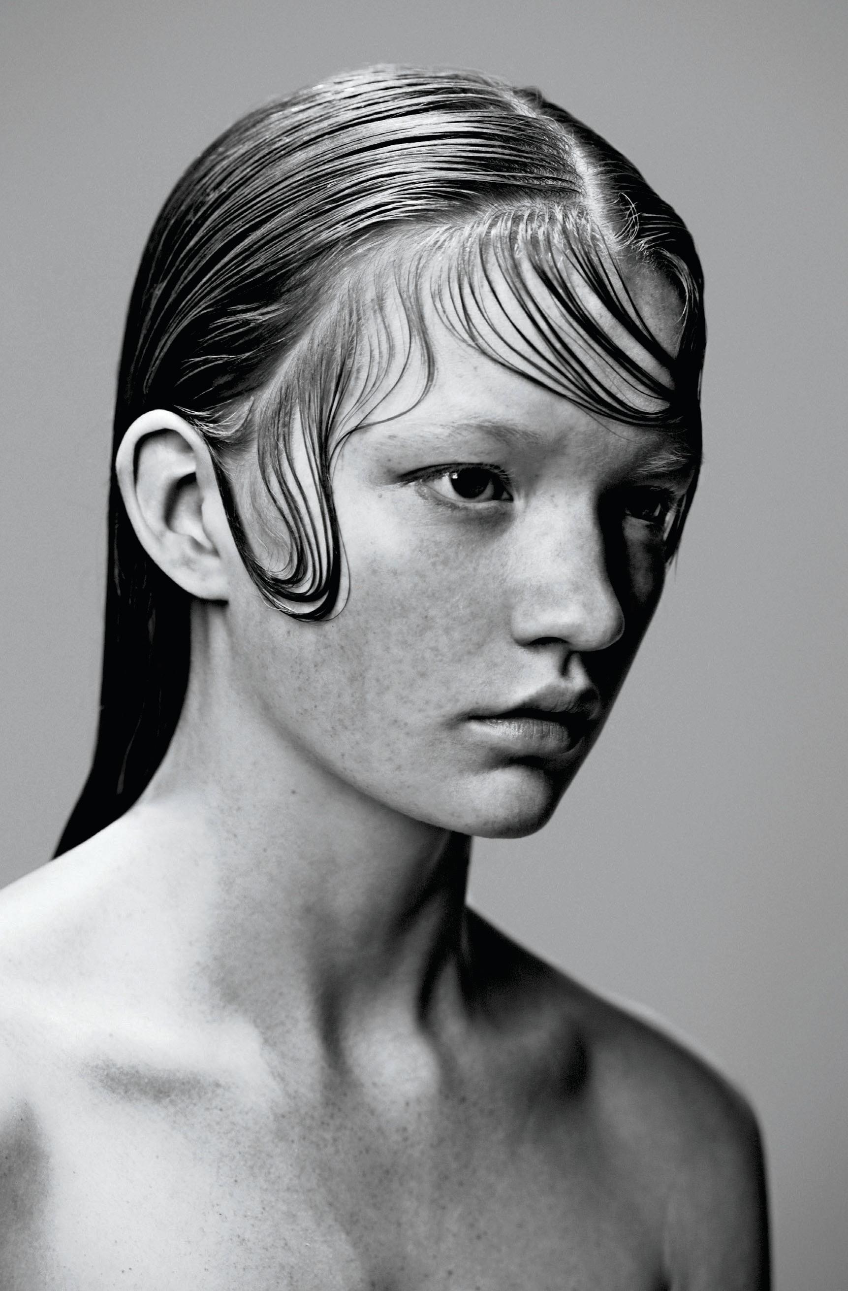 THE SECRETS OF HOLLYWOOD HAIRLINES