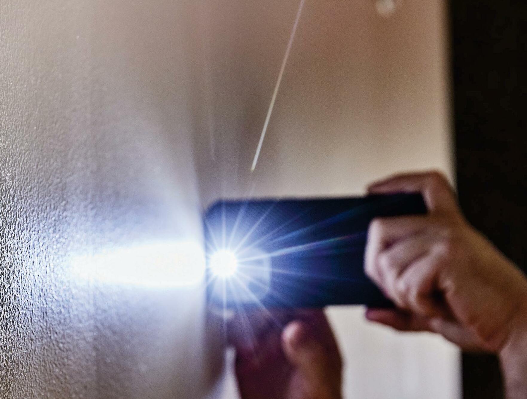 3 WAYS TO FIND A STUD WITHOUT A STUD FINDER