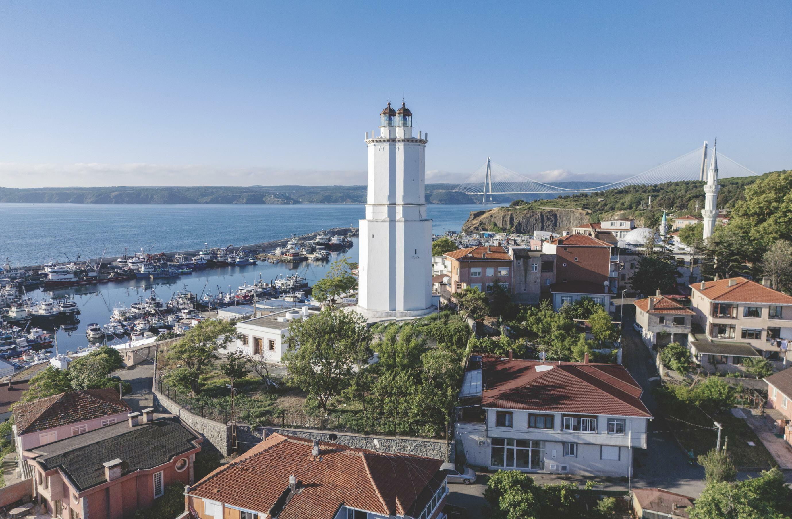 BOĞAZİÇİ'NİN SON DURAKLARI: KAVAKLAR VE FENERLER