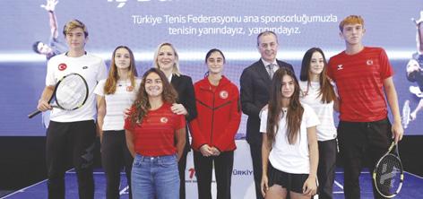 IŞ BANKASI, FONLARIYLA TENİSİ DESTEKLİYOR