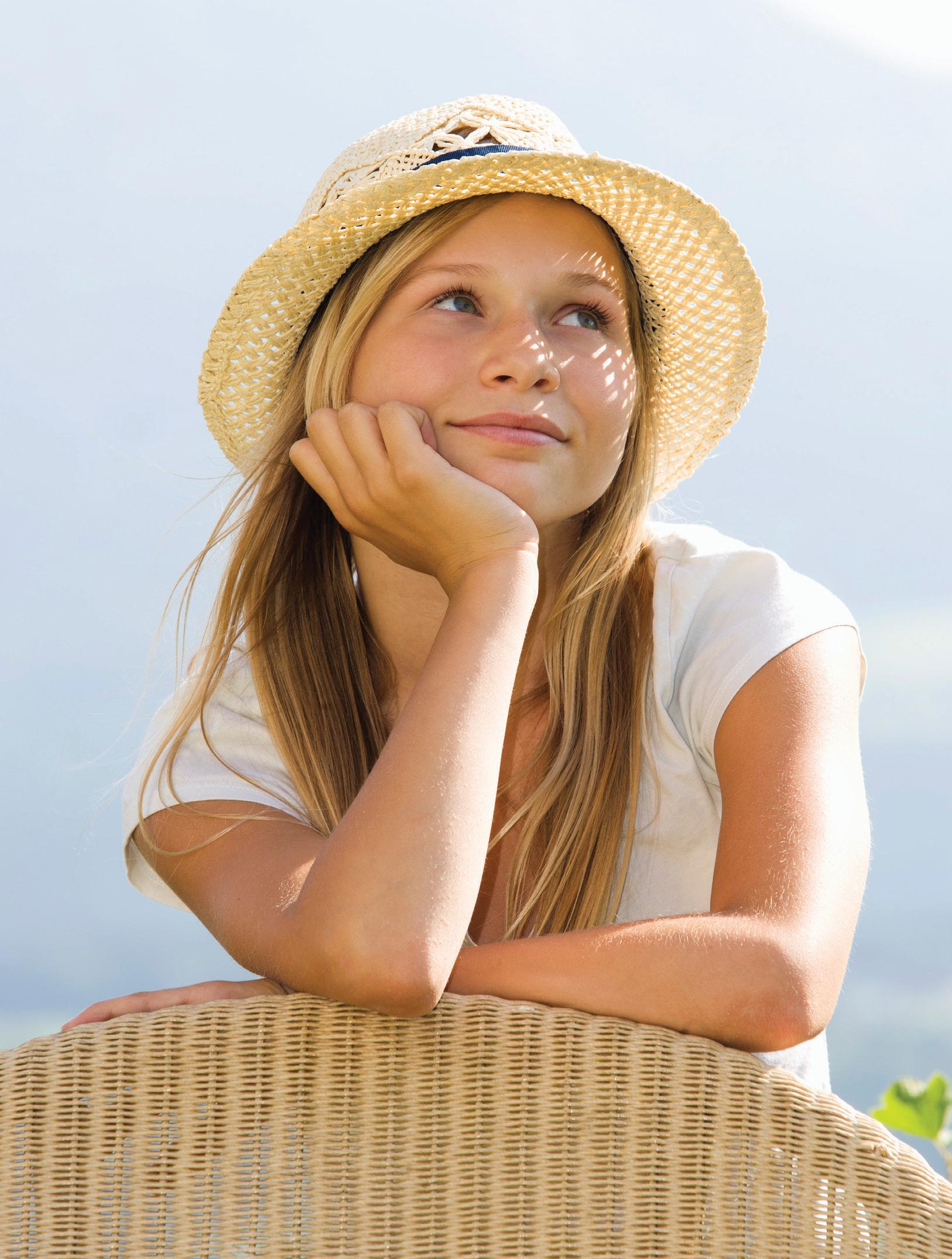 THE FIVE SUMMER CRUSHES EVERY GIRL HAS